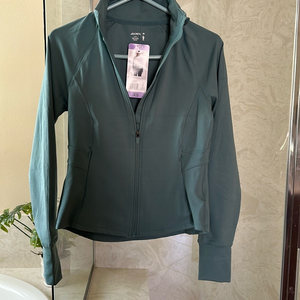 NWT Tulip Hem Yoga Jacket